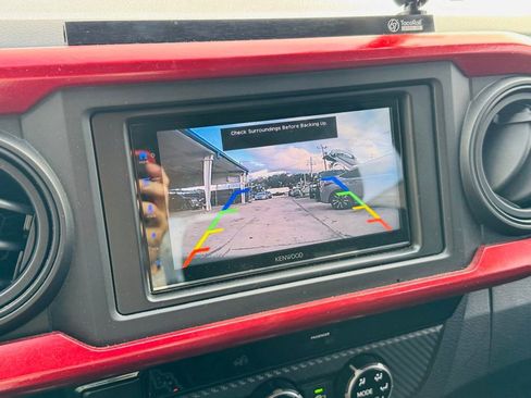 Used 2017 Toyota Tacoma SR w/ Tow Package image 16