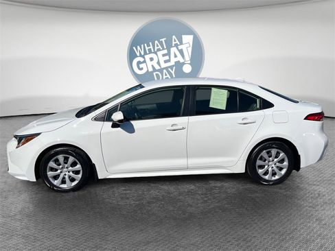 Certified 2023 Toyota Corolla LE image 7