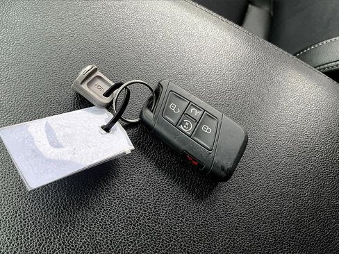 Used 2019 Volkswagen Atlas SE image 9