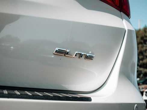 Used 2018 Honda Odyssey Elite image 15