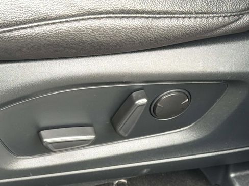 Used 2023 Ford Explorer ST-Line w/ Class IV Trailer Tow Package image 19