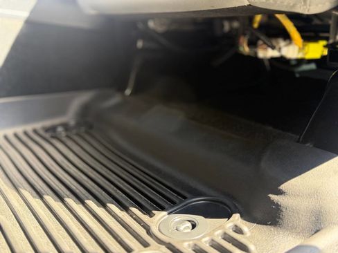 Used 2017 Toyota Tundra Limited image 97