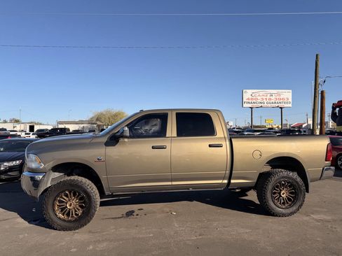 Used 2015 RAM 2500 Tradesman w/ Chrome Appearance Group AWD/4WD image 4