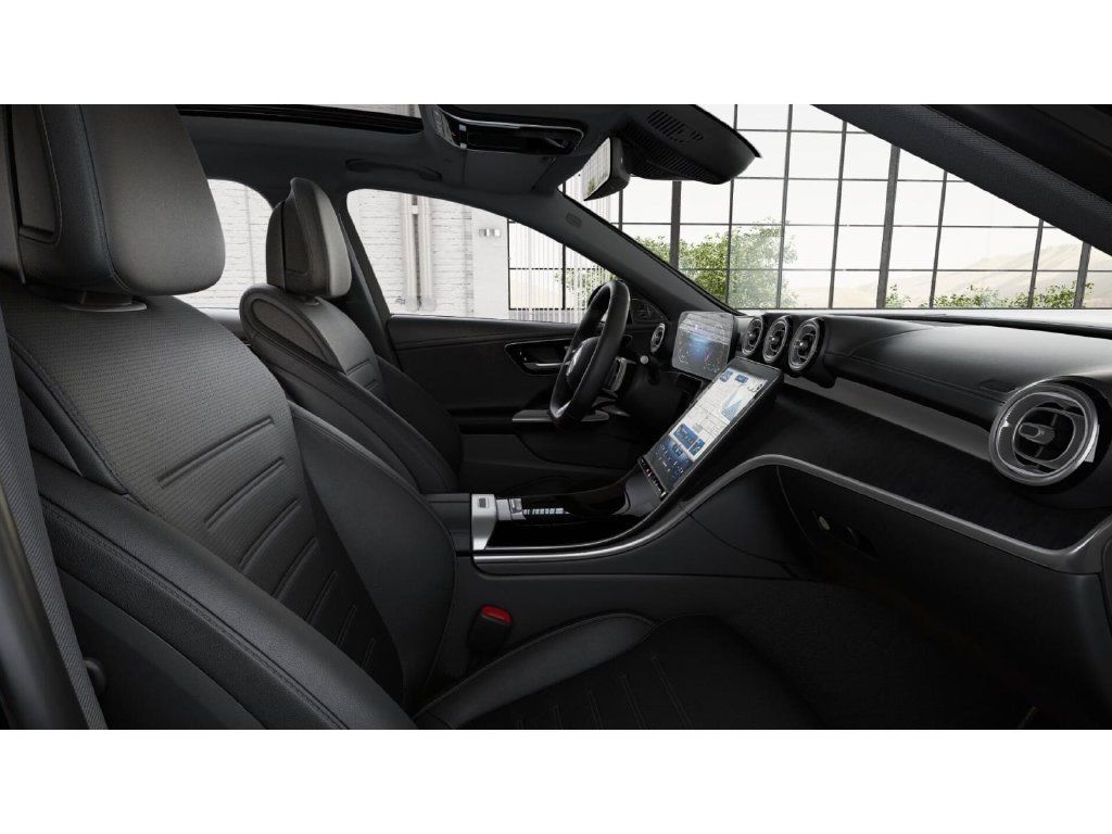 Used 2026 Mercedes-Benz C 300 4MATIC Sedan image 4
