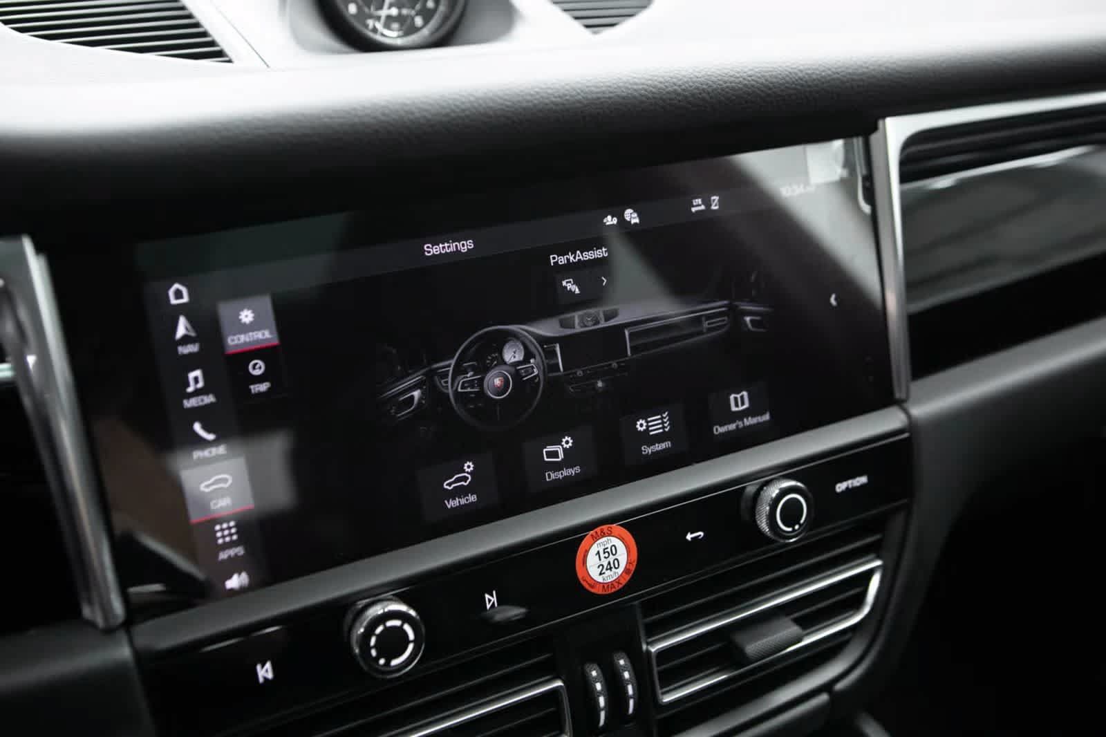 Certified 2026 Porsche Macan S AWD/4WD image 15