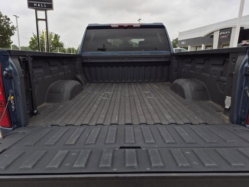 Used 2024 Chevrolet Silverado 2500 Custom w/ Custom Value Package AWD/4WD image 9