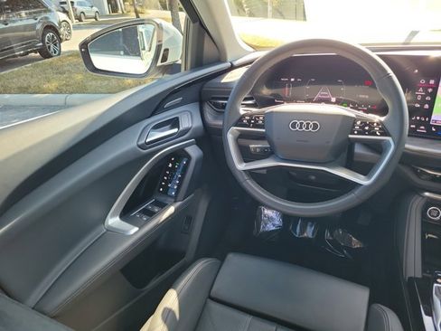 Certified 2025 Audi Q5 Premium Plus w/ Premium Plus image 13