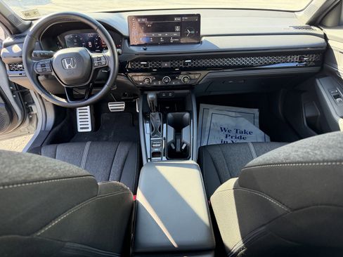Used 2025 Honda Accord Sport image 17