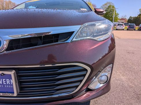 Used 2014 Toyota Avalon Limited FWD image 10