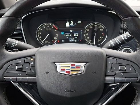 Certified 2025 Cadillac XT6 Premium Luxury image 23