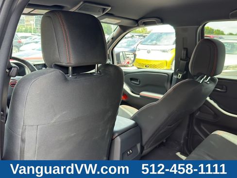 Used 2026 Nissan Frontier PRO-4X AWD/4WD image 30
