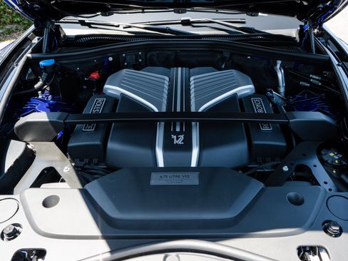 New 2027 Rolls-Royce Phantom Sedan RWD image 30