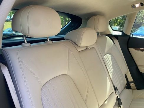 Used 2022 Maserati Levante GT image 41