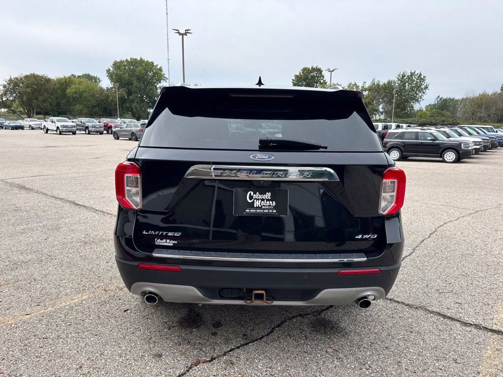 Certified 2022 Ford Explorer Limited w/ Class IV Trailer Tow Package AWD/4WD image 4