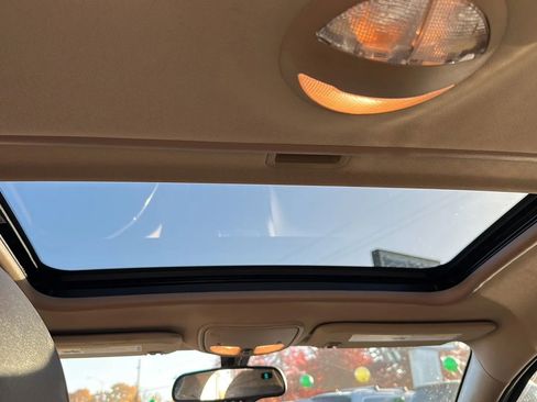 Used 2011 Chevrolet Malibu LTZ image 11