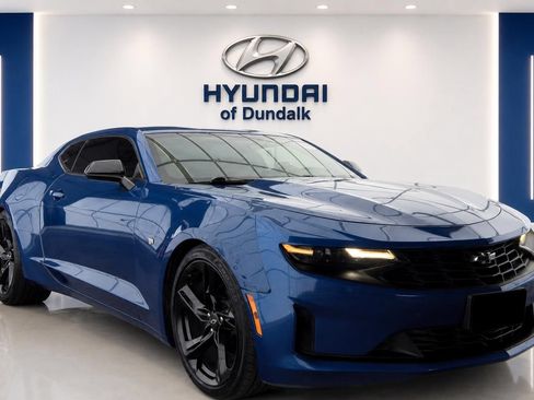 Used 2020 Chevrolet Camaro LT w/ Technology Package RWD image 1