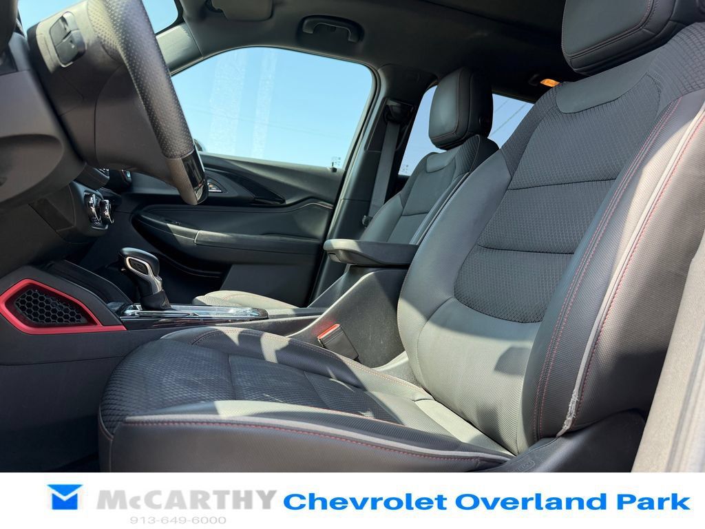 Used 2022 Chevrolet TrailBlazer RS w/ Sun and Liftgate Package AWD/4WD image 10