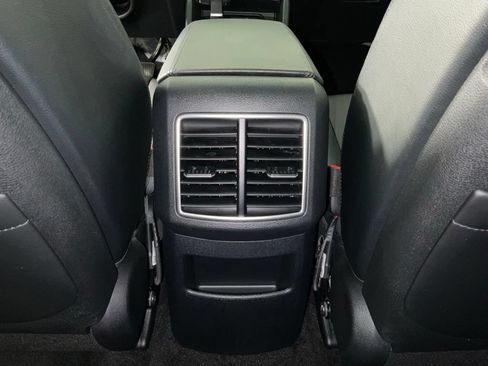 Used 2025 Kia Sportage EX w/ Premium Package FWD image 18