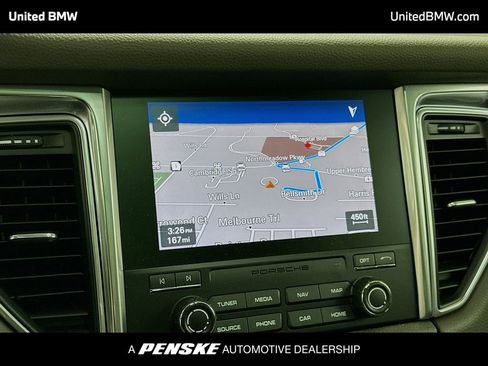 Used 2017 Porsche Macan S image 10