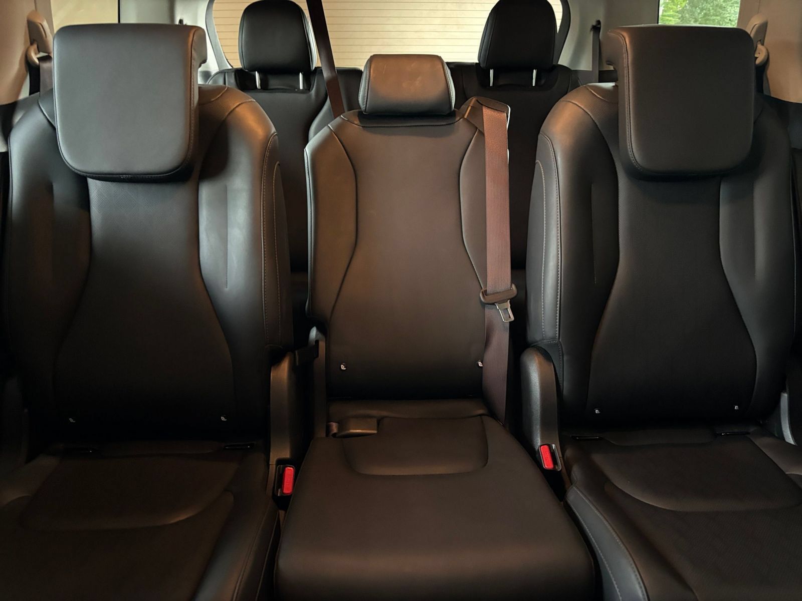 Used 2026 Kia Carnival FWD image 39