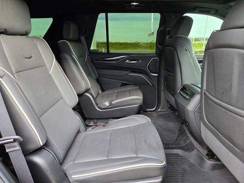 Certified 2024 Cadillac Escalade Sport w/ Touring Package image 30