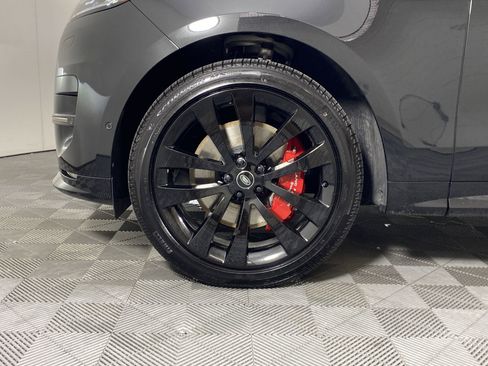 New 2025 Land Rover Range Rover Sport Dynamic SE image 9