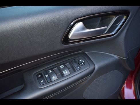 Used 2023 Dodge Durango SXT Launch Edition image 18