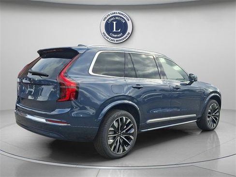 New 2026 Volvo XC90 B6 Plus w/ Protection Package Premier image 4