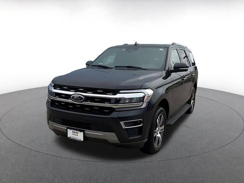 Used 2024 Ford Expedition Limited AWD/4WD image 7