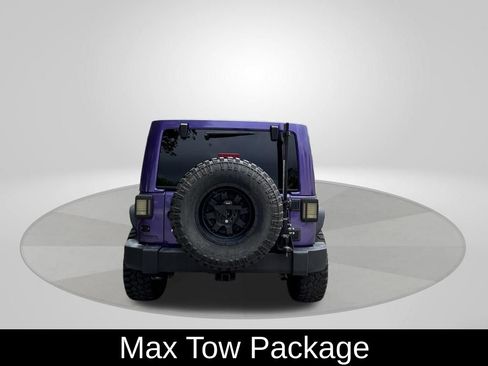 Used 2017 Jeep Wrangler Unlimited Rubicon w/ Connectivity Group AWD/4WD image 6