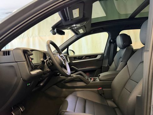 New 2026 Porsche Cayenne S AWD/4WD image 5