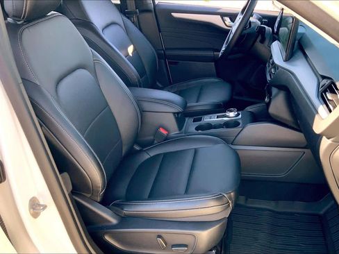 Used 2026 Ford Escape Platinum w/ Equipment Group 601A image 9