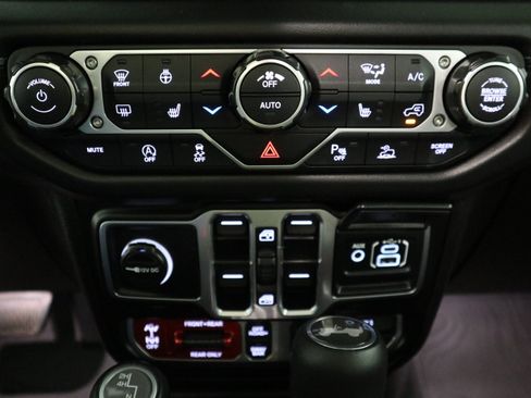 Used 2026 Jeep Wrangler Unlimited Rubicon w/ Safety Group AWD/4WD image 26