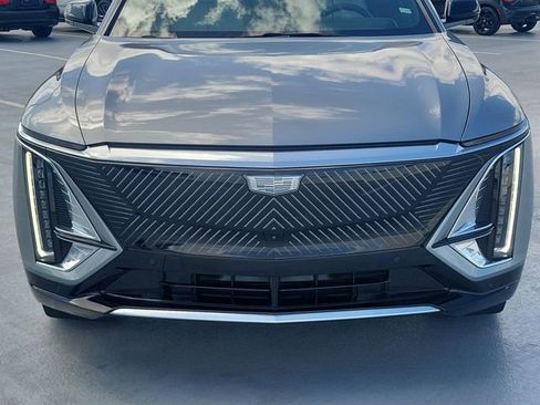 New 2025 Cadillac Lyriq Luxury RWD image 9