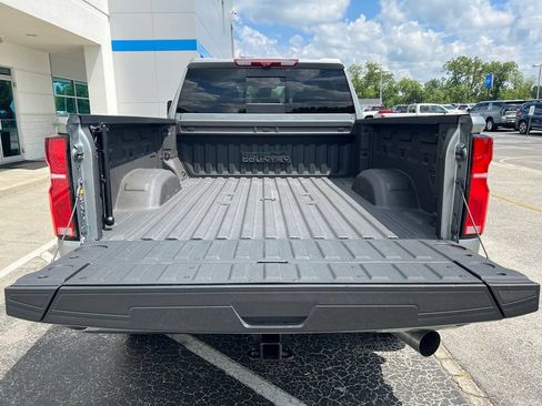 Used 2024 Chevrolet Silverado 2500 High Country w/ High Country Premium Package AWD/4WD image 8