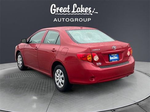 Used 2010 Toyota Corolla LE image 3