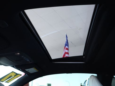 Used 2017 INFINITI Q60 3.0t w/ Premium Plus Package 3.0T image 33