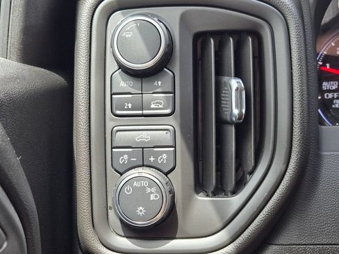 Used 2022 Chevrolet Silverado 1500 Custom AWD/4WD image 23