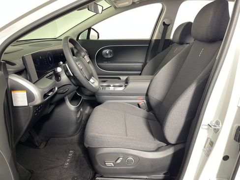 New 2026 Hyundai Ioniq 9 SE image 12