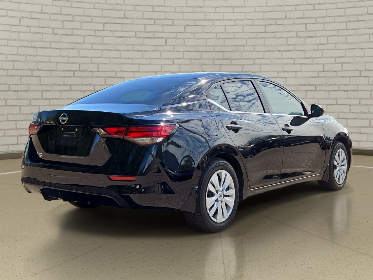 Used 2025 Nissan Sentra S FWD image 5