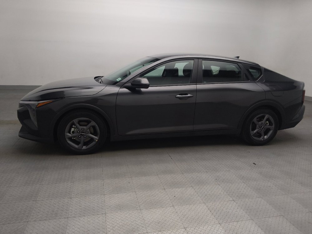 Used 2025 Kia K4 FWD image 2