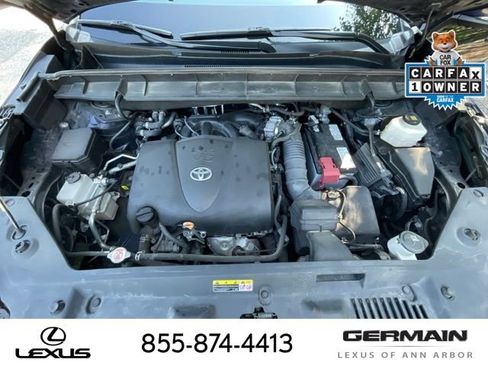 Used 2020 Toyota Highlander Limited AWD/4WD image 25