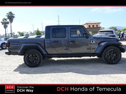Used 2021 Jeep Gladiator Sport AWD/4WD image 5