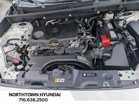 Used 2021 Toyota RAV4 LE image 34