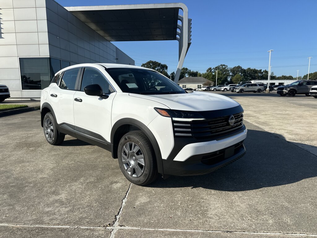 New 2027 Nissan Kicks S FWD image 2