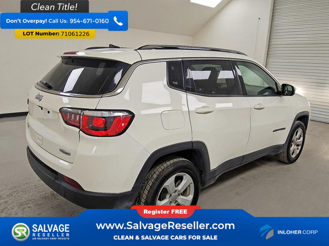 Used 2018 Jeep Compass Latitude w/ Popular Equipment Group AWD/4WD image 4