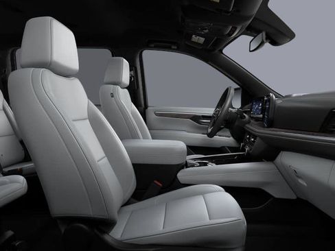 New 2025 Chevrolet Suburban Premier image 33