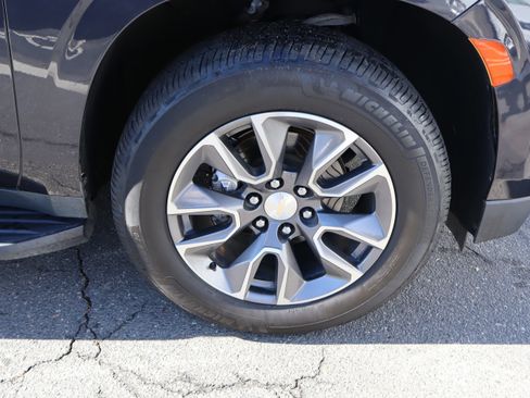 Used 2022 Chevrolet Tahoe LT w/ LT Signature Plus Package image 41