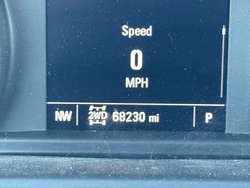 Used 2020 Chevrolet Silverado 1500 Custom w/ Custom Value Package image 11