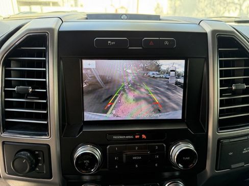 Used 2019 Ford F150 Platinum image 22